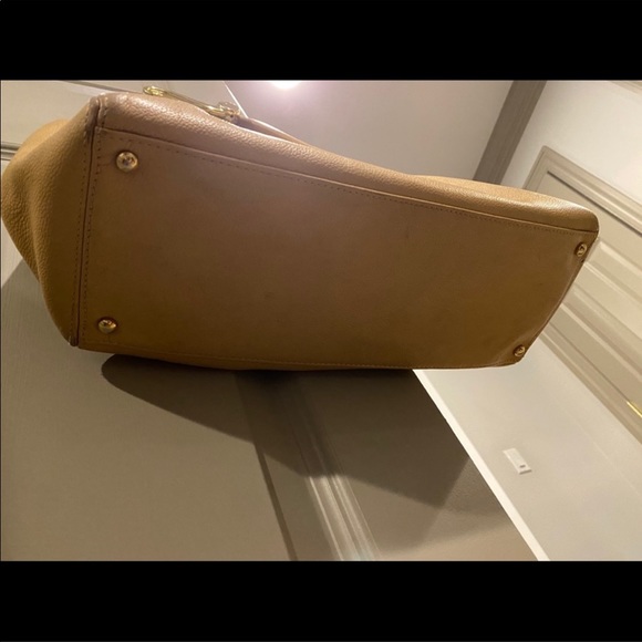 *RARE FIND*AUTHENTIC CHANEL TOTE BAG - Picture 6 of 14